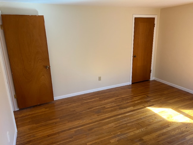 Building Photo - 0 Broad St