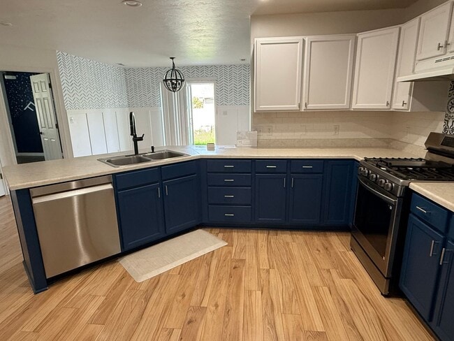 Building Photo - Beautiful patio home with 2 car garage and...