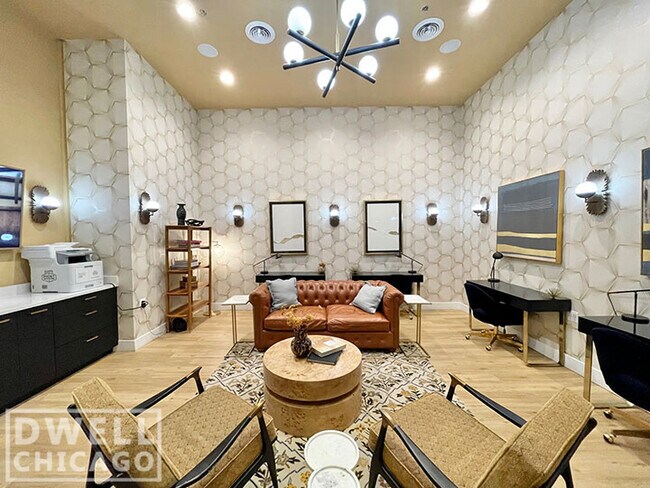 Building Photo - 150 W Roosevelt Rd