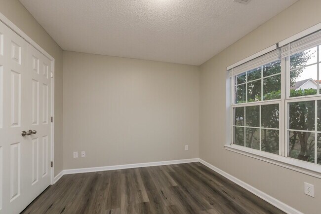 Building Photo - 5347 Sapphire Cir