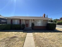 Building Photo - Lovely Historic Folsom 2 Bedroom Home on Corner Lot