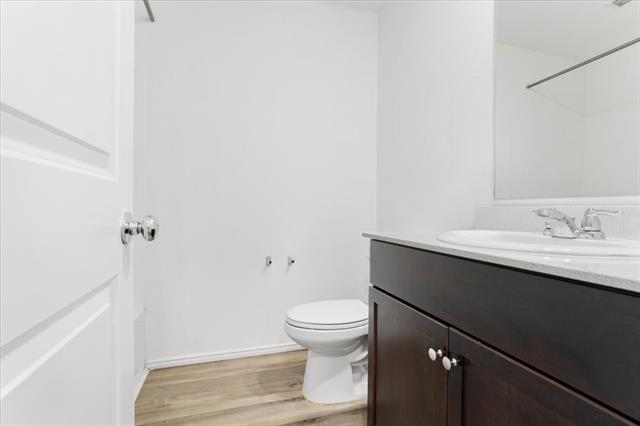 Building Photo - 405 Laurenbrooke Dr