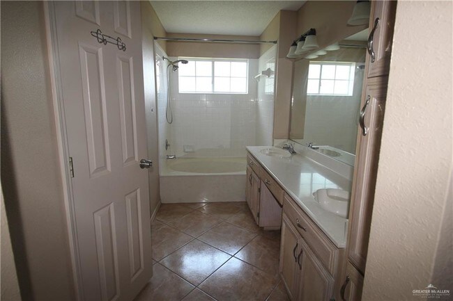 Building Photo - 3413 Warbler Ave