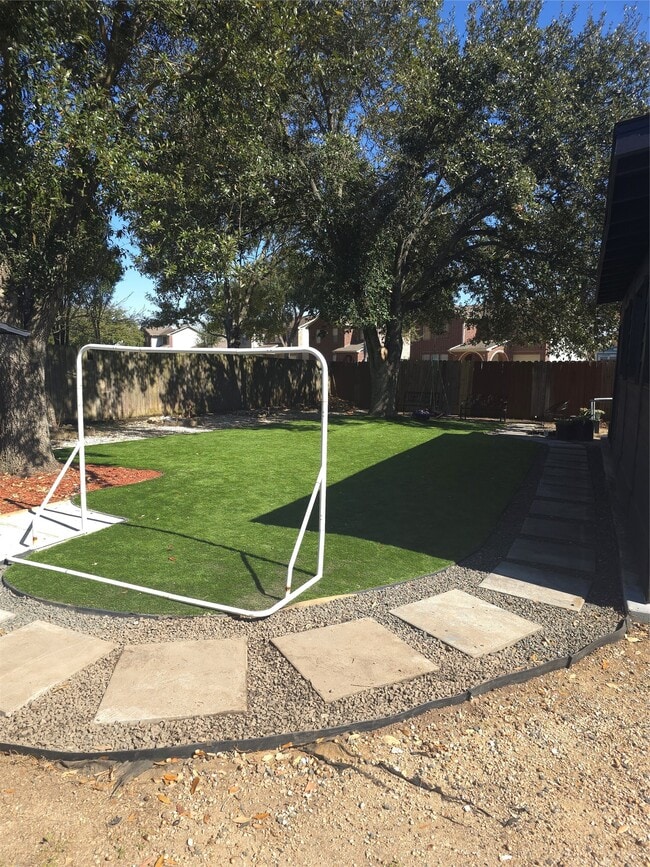 Building Photo - 6402 Frosty Brook Dr