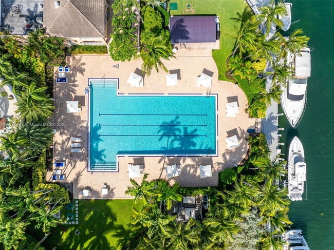 Building Photo - 1415 Sunset Harbour Dr