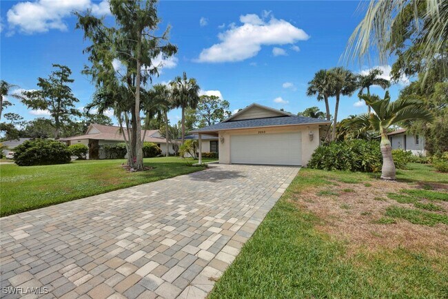 Building Photo - 3055 Round Table Ct