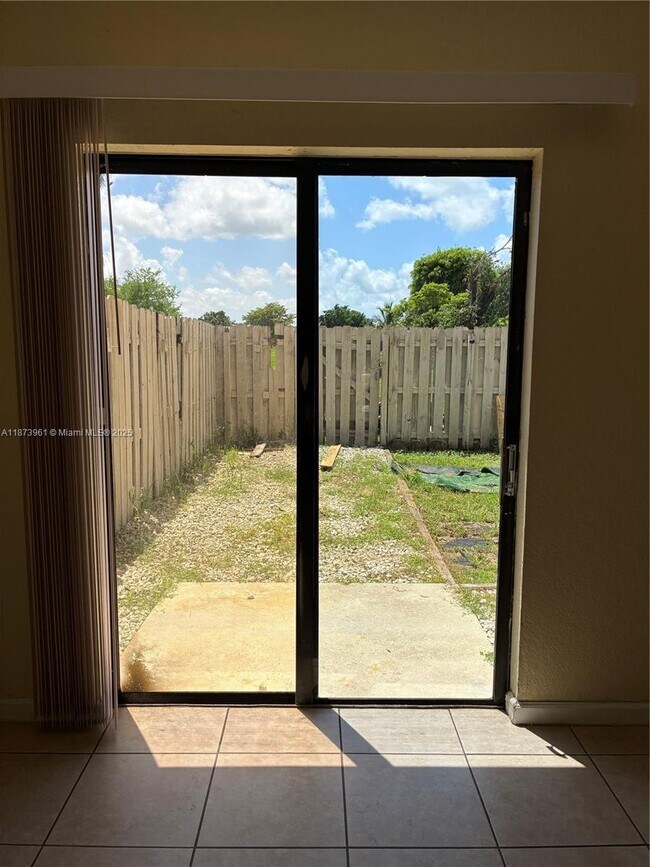 Building Photo - 28115 SW 143rd Ct