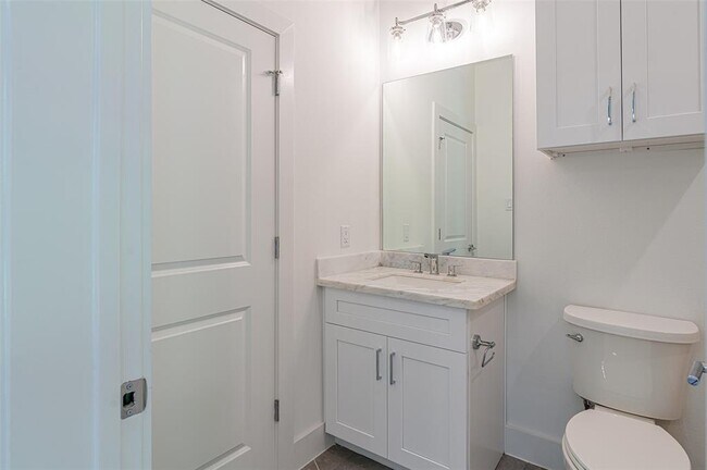 Building Photo - 5210 Schuler St