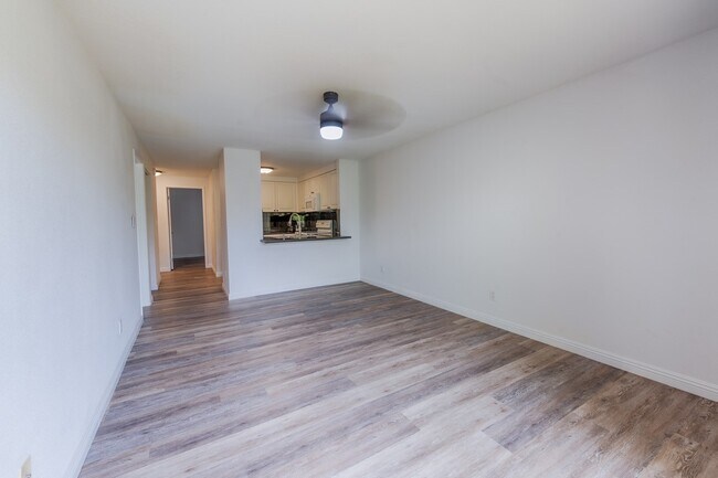 Building Photo - 2747 S Kihei Rd