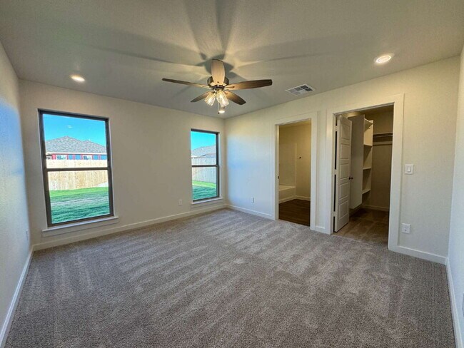 Building Photo - Brand New 3-bedroom 2-bath Home in Burgamy Park!