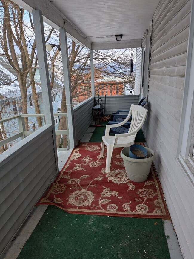 Building Photo - 1106-1108 Gibbson MGMT