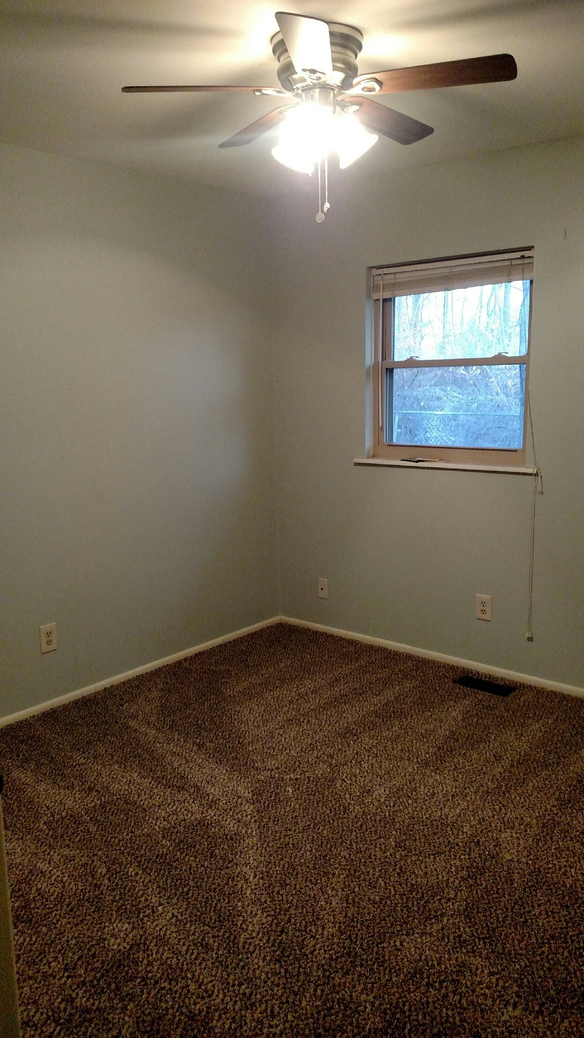 2nd Bedroom - 425 Spruceway Dr