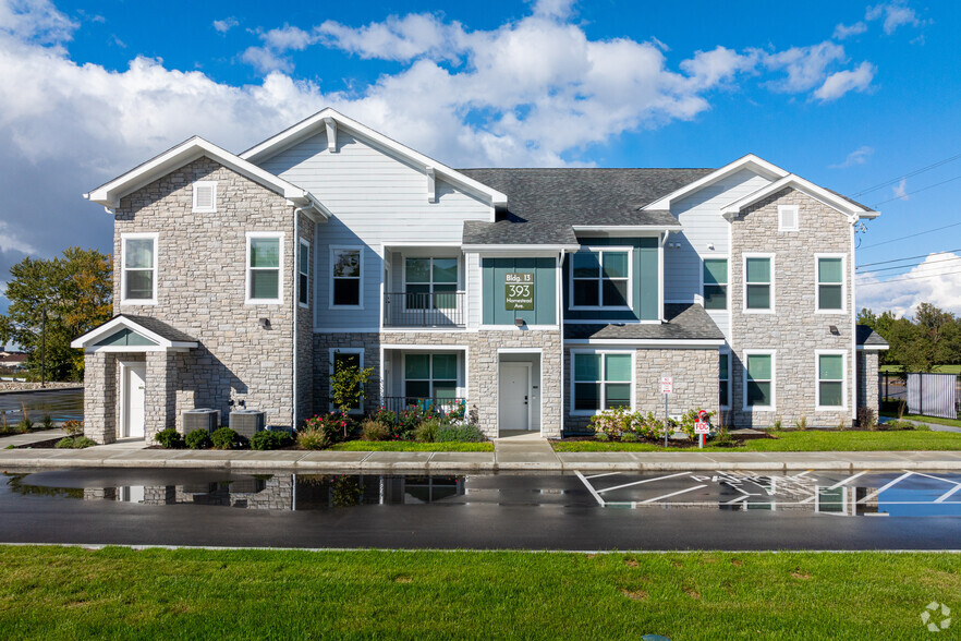 Building Photo - Maverick Modern Apartments