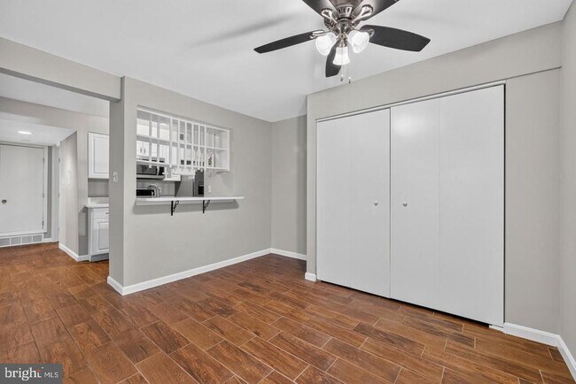 Building Photo - 8509 Barrington Ct