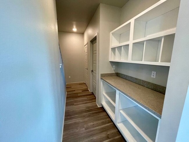 Building Photo - 91-1686 Ulaula Loop