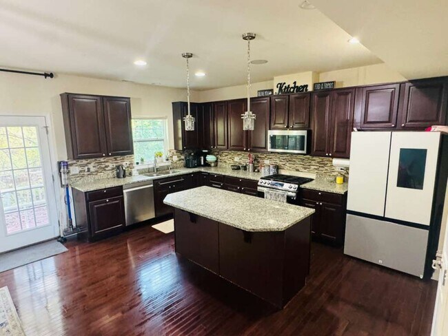 Building Photo - 3473 Bradbury Cir