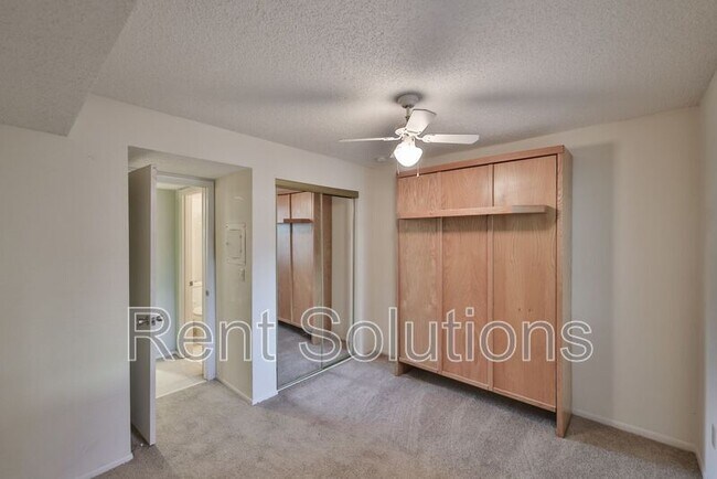 Building Photo - 801 83rd Ave N