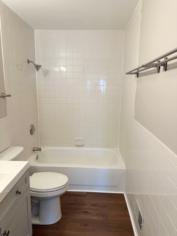 Building Photo - 525 Ryan Ln