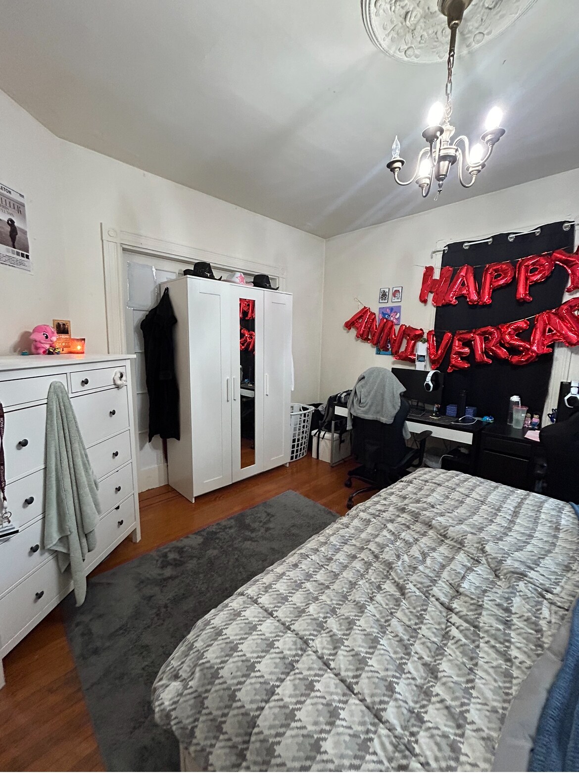 Building Photo - 17 Hillside St