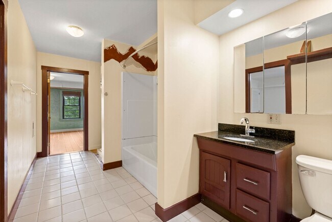 Building Photo - 35 Merrimac St