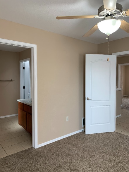 Building Photo - 6345 Reynolds Dr