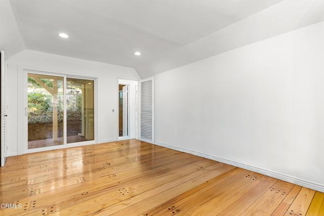 Building Photo - 3826 Dixie Canyon Ave