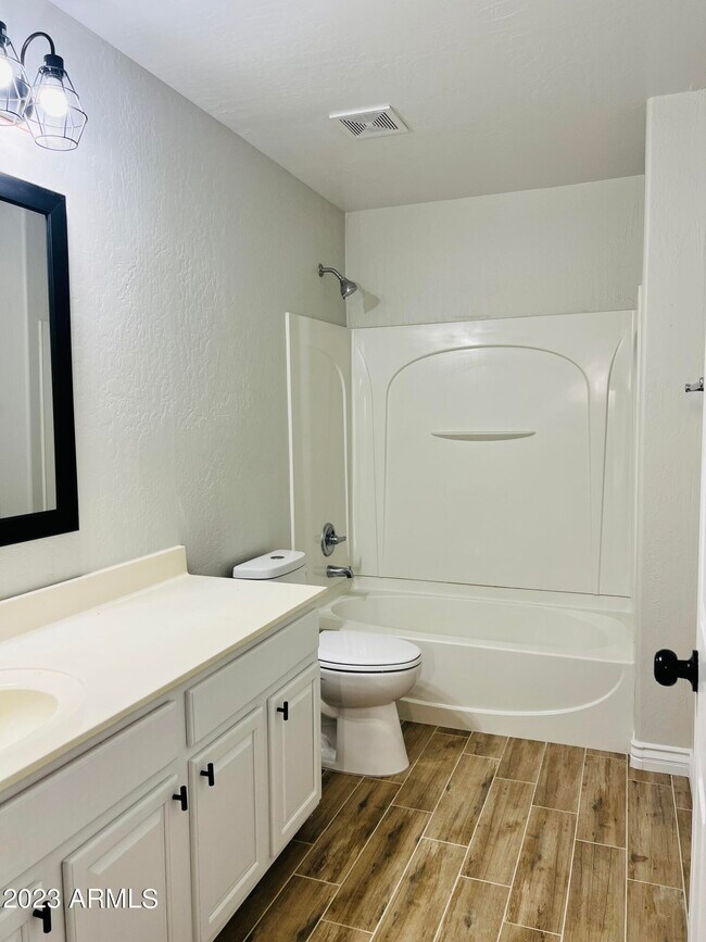 Building Photo - 24911 W Dove Run Dr