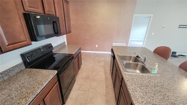 Building Photo - 2034 Broad Winged Hawk Dr