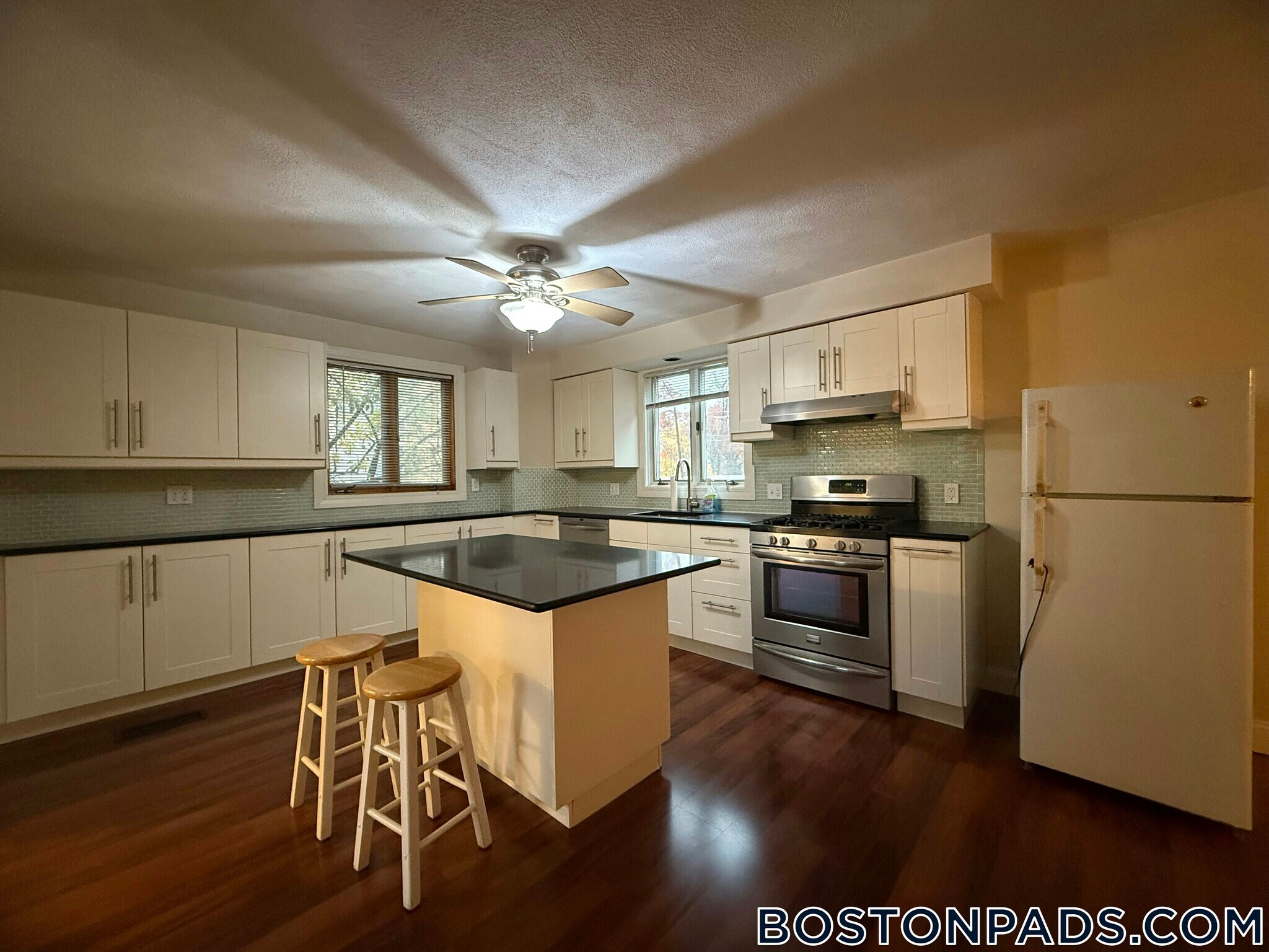 Building Photo - 60 Homer Ave