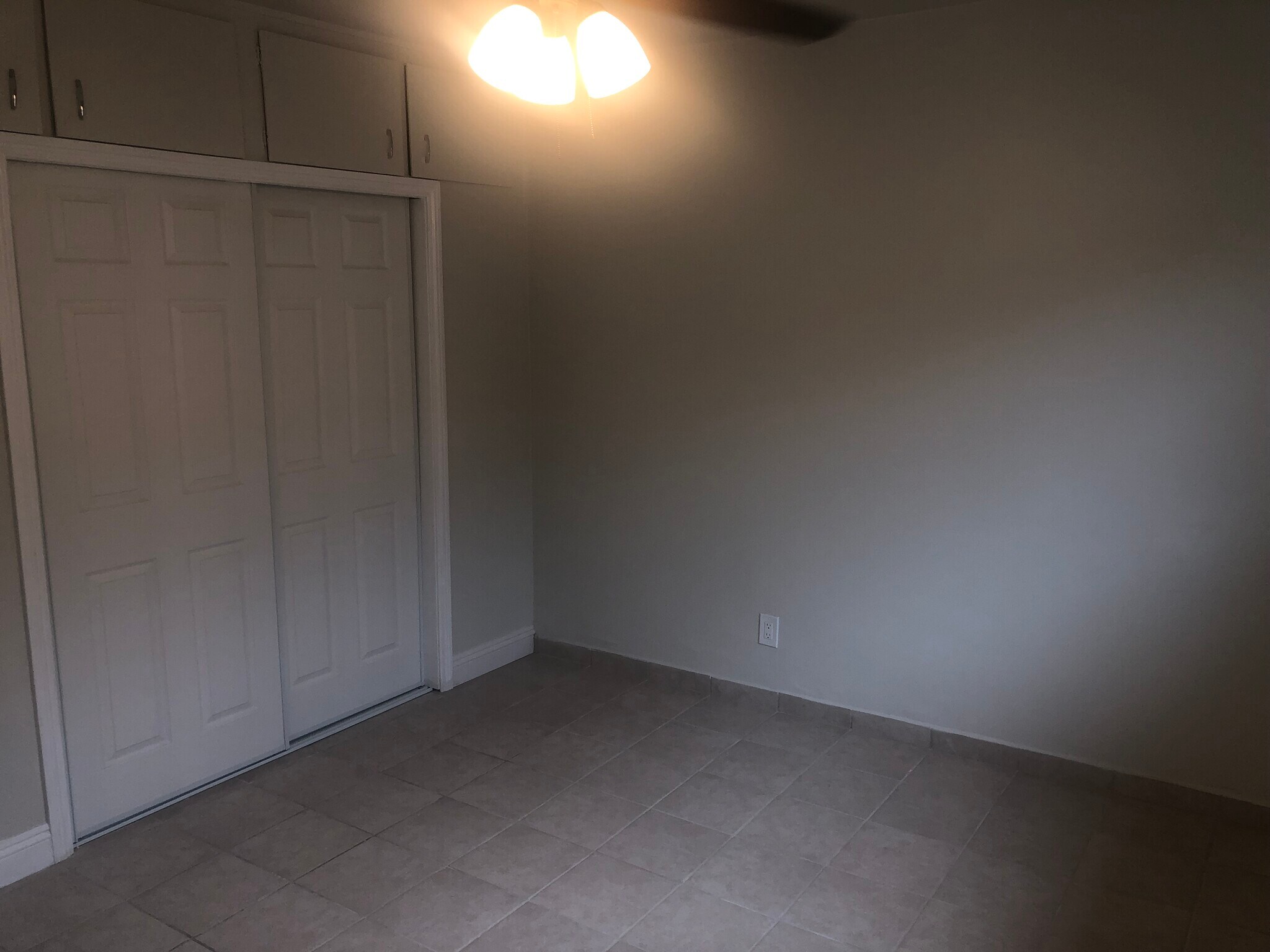 Bedroom - 5461 Kingsley St