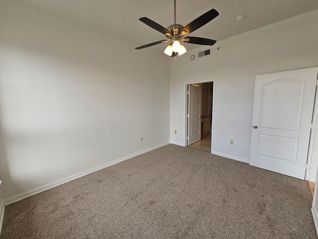 Building Photo - This place has it all...