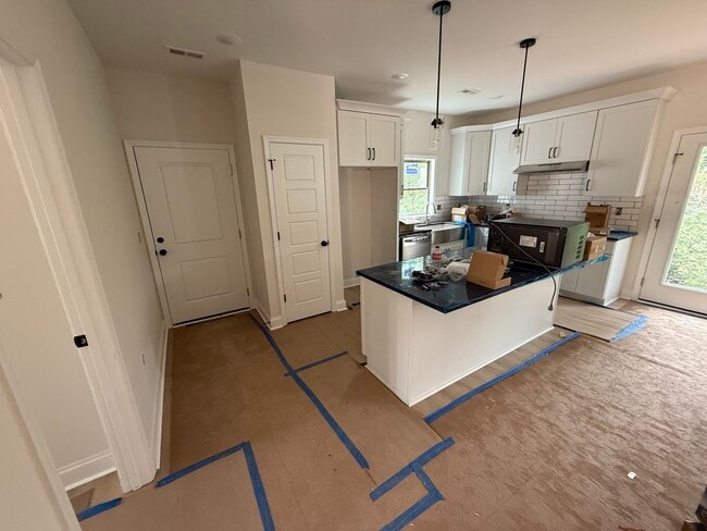 Building Photo - 131 Kennel Rd