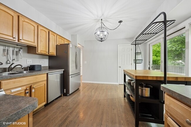 Building Photo - 1208 Parliament Ct