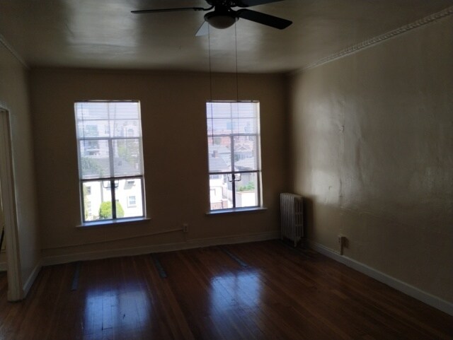 Building Photo - 901 S Kingsley Dr