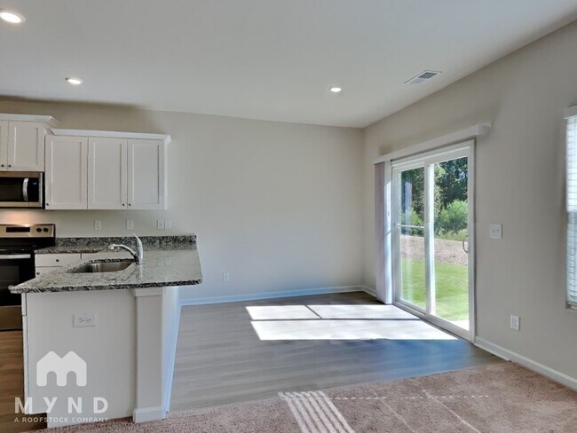 Building Photo - 168 Taverners Ln