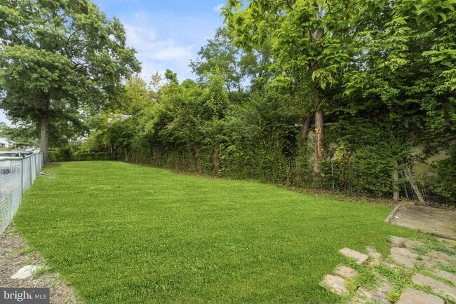 Building Photo - 5022 Branchville Rd