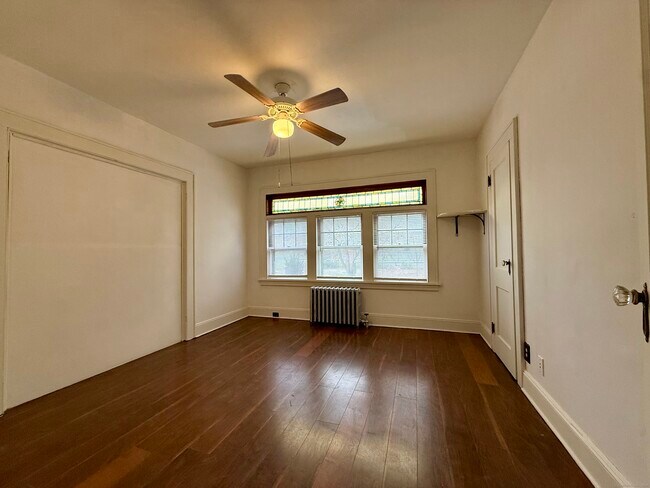 Building Photo - 43 Concord St