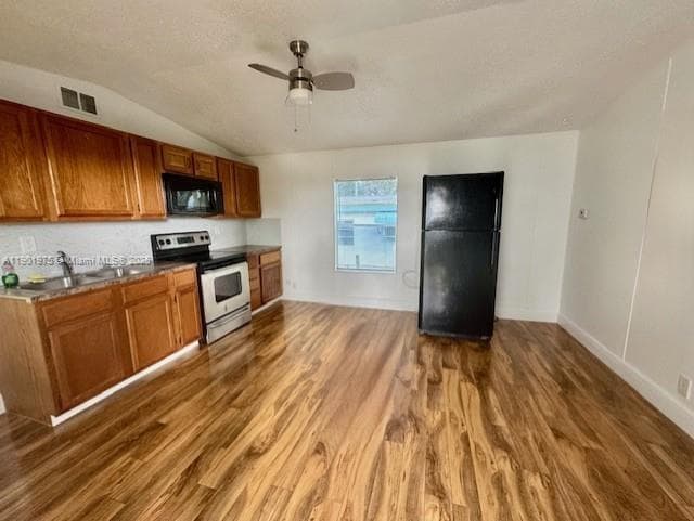 Building Photo - 5923 Oroverde Blvd