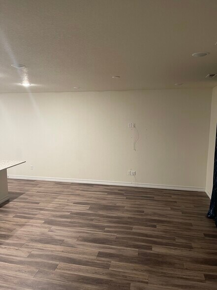 Building Photo - 16828 E 119th Ave