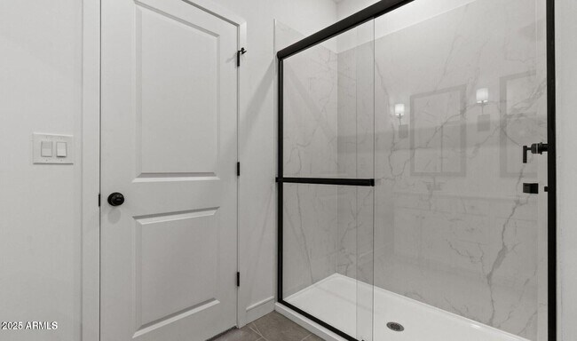 Building Photo - 7426 S 76th Dr