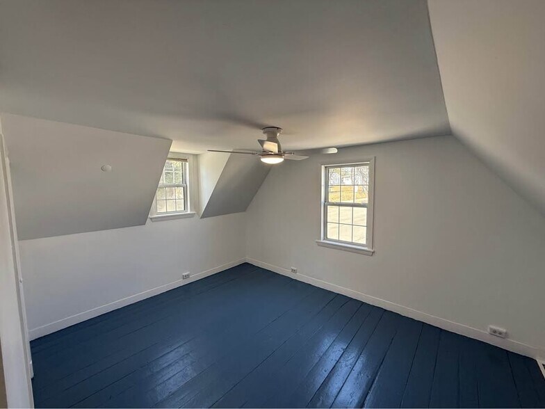 Building Photo - 439 Essex St