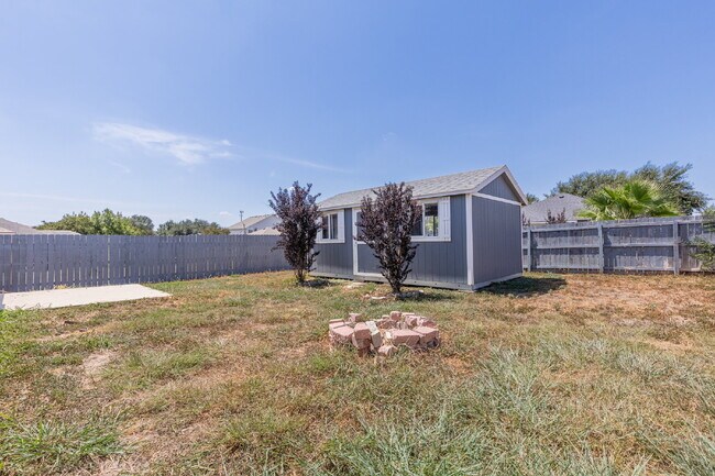 Building Photo - 2319 Salmon Creek