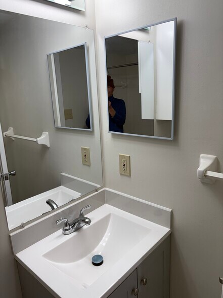 Building Photo - 4334 Arrow Tree Dr