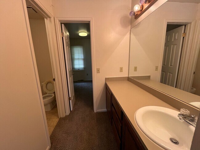 Building Photo - Wonderful Home in Central Fort Collins