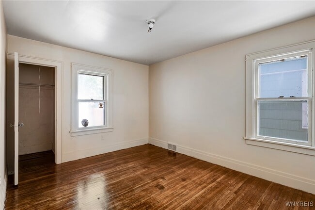 Building Photo - 27 East End Ave