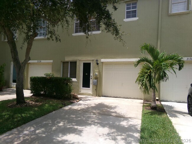 Building Photo - 2132 SE Eatonville Dr