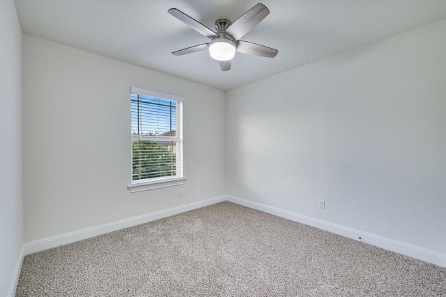 Building Photo - 5321 Del Dios Way