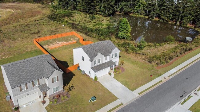 Building Photo - 157 Casteel Ln