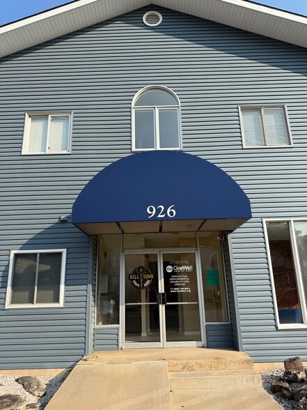 Primary Photo - 926 Washington Blvd