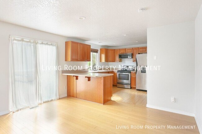 Building Photo - 5232 SE 64th Ave